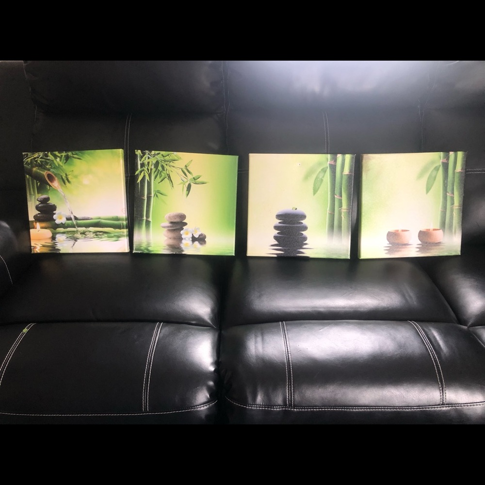 Shower curtains with vinyl wall decoration